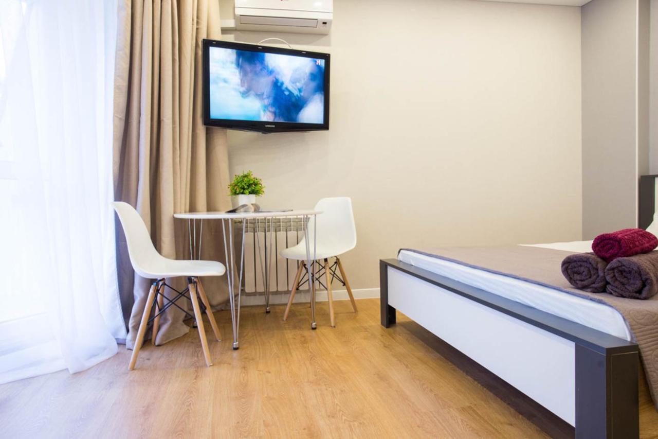 New Studio In The City Center - Mykoly Khvylovoho Str 5-2 Harkov Kültér fotó